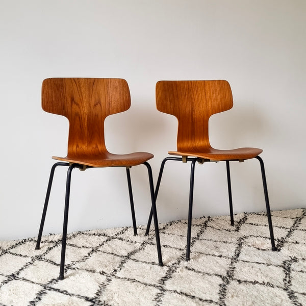 Arne Jacobsen Model 3103 Hammer Chairs - Set of 2