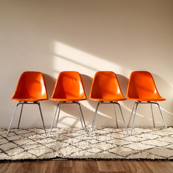 Vintage Eames DSX fiberglass side chairs Set of – Oddhaus Vintage