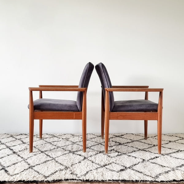 Finn Juhl Diplomat Chairs - Set of 2