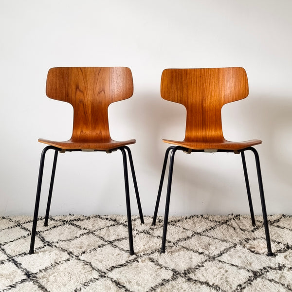 Arne Jacobsen Model 3103 Hammer Chairs - Set of 2