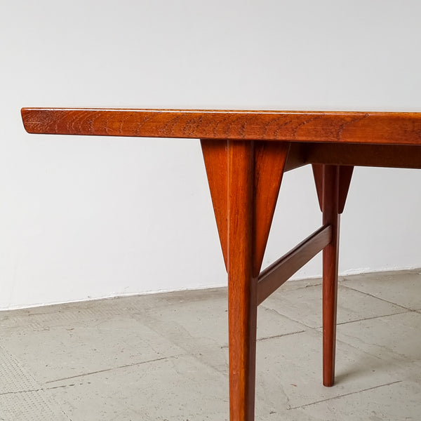 Mid-century Modern Coffee Table