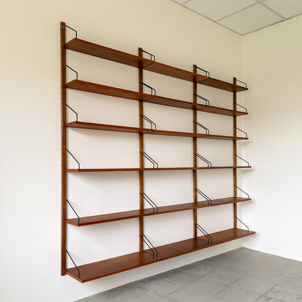 Paul Cadovius Royal Wall System Bookshelf