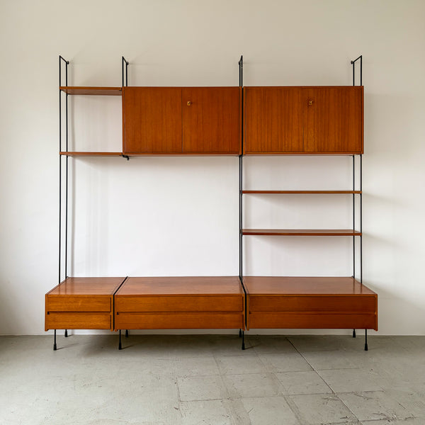 Hilker Omnia TV Wall System