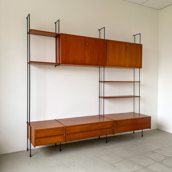 Hilker Omnia TV Wall System