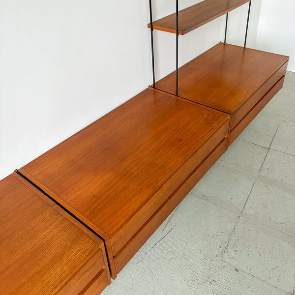 Hilker Omnia TV Wall System