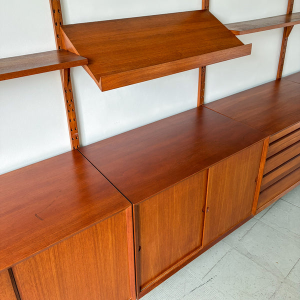 Paul Cadovius Cado Wall System