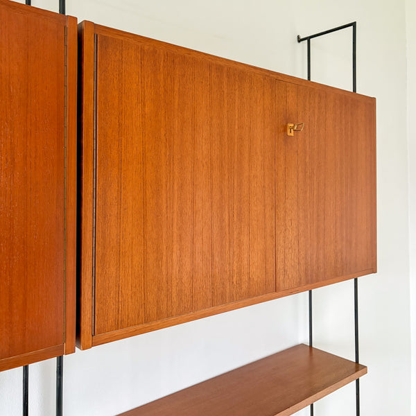 Hilker Omnia TV Wall System