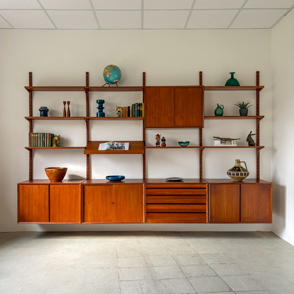 Paul Cadovius Cado Wall System