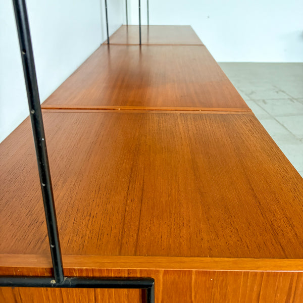 Hilker Omnia TV Wall System