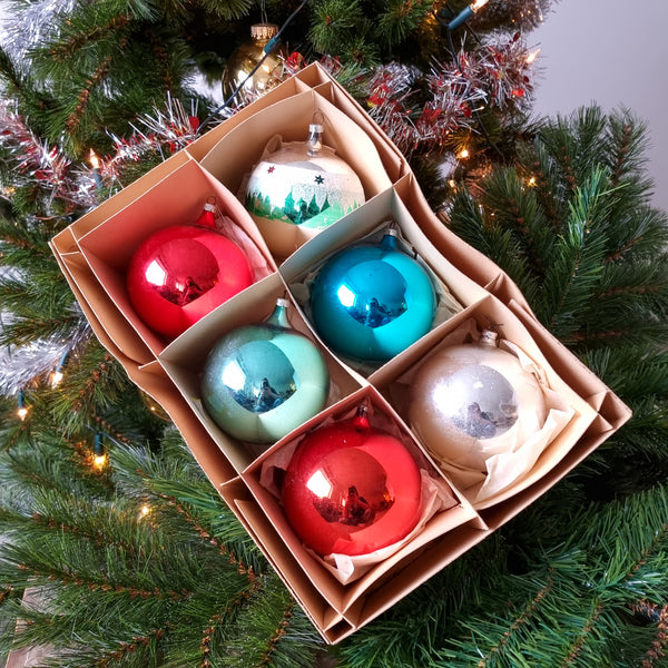 Christmas Ornament Set - 6 Color Baubles