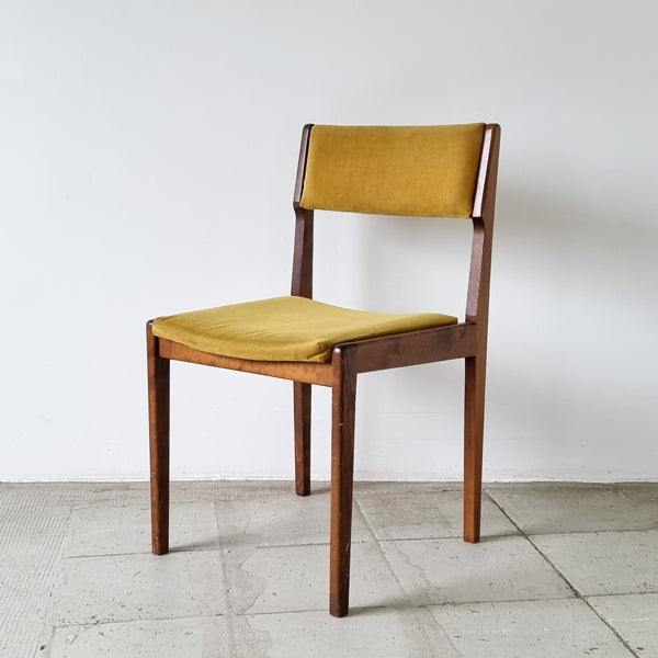 § Scandinavian Chair