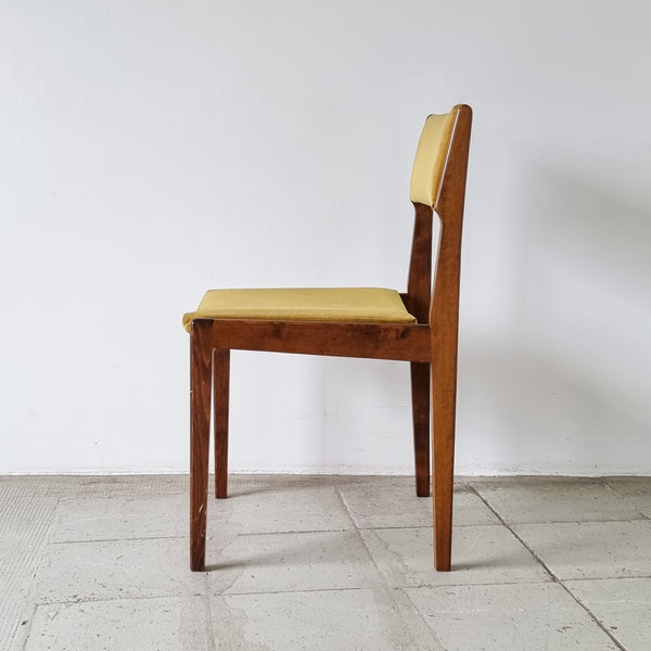 § Scandinavian Chair