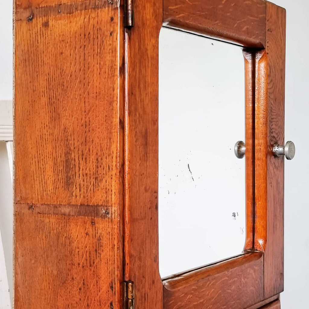 § Art Deco Medicine Oddhaus Vintage