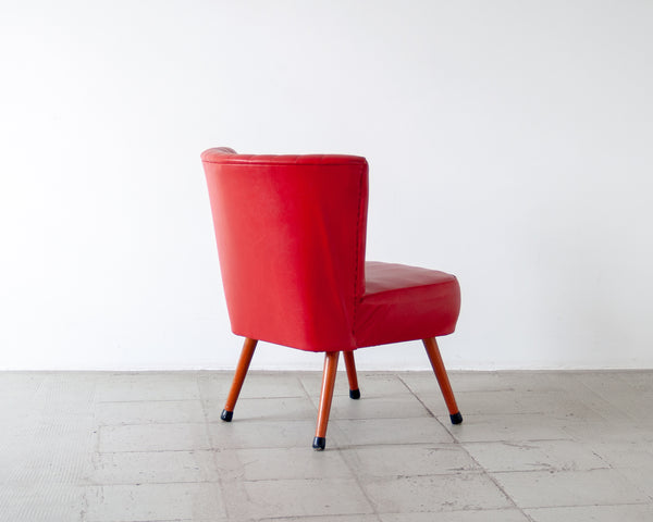 § Red Vinyl Cocktail Chair