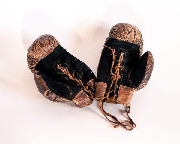 § Vintage Boxing Gloves