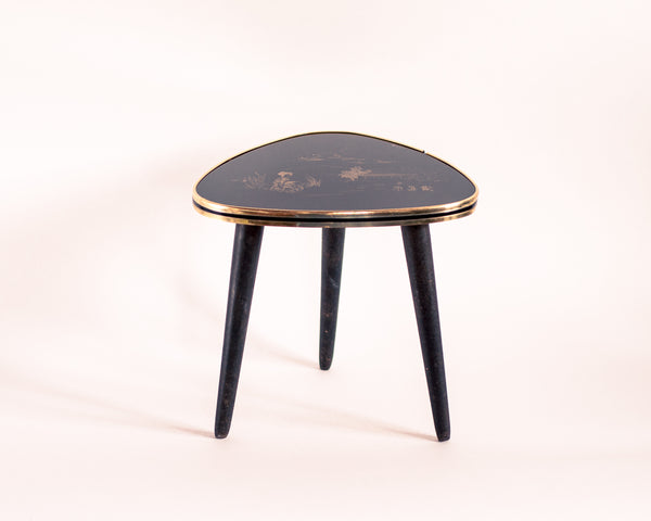 § Vintage Oriental Tripod Table - Black and Gold
