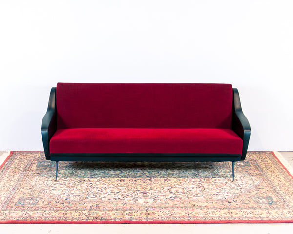 § Retro 70's Red and Black Convertible Sofa