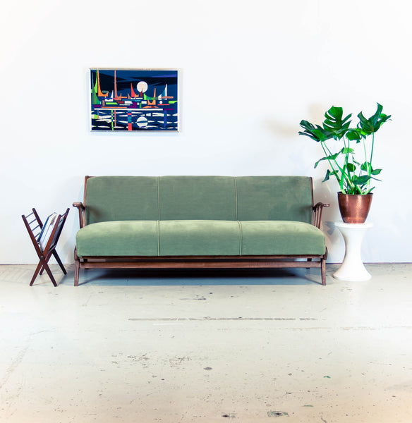 Oddhaus Vintage Furniture Luxembourg - 50s convertible sofa