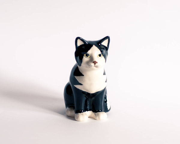 § French Retro Kitsch Cat Figurine