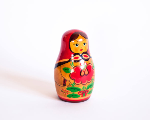 § Vintage Matryoshka Russian Nesting Dolls